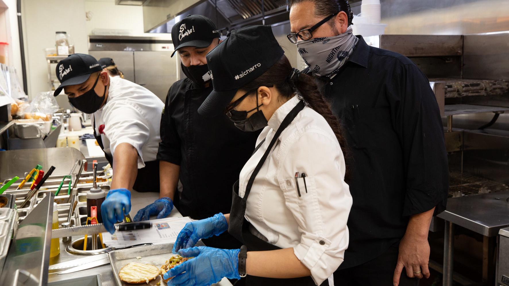 Dos grandes de la cocina latina local se unen en Barrio Charro